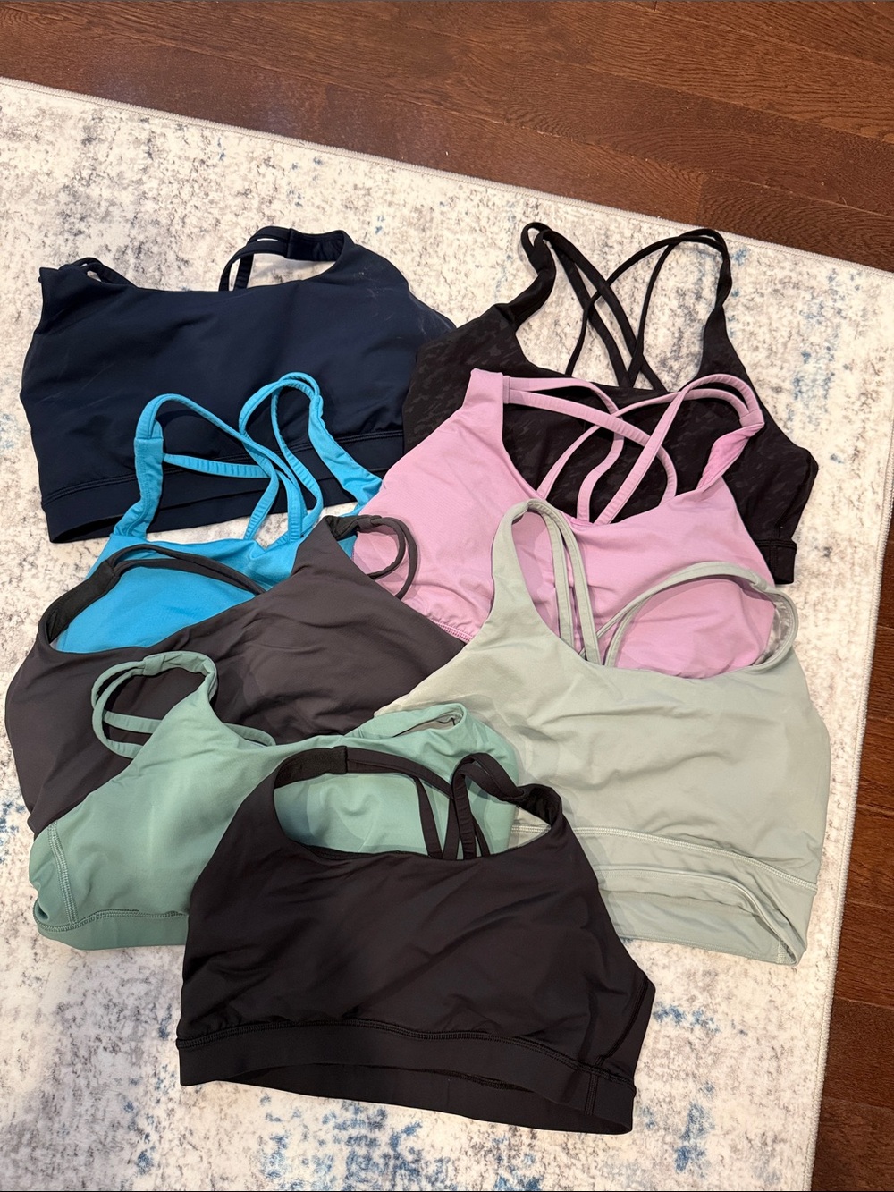 Lululemon Energy Bras (8 in total) - Size 10